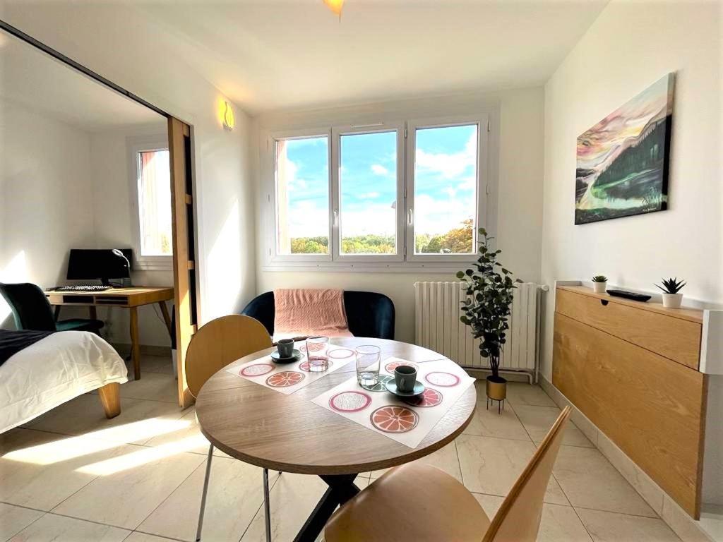 Le Prasino - Paisible Appartement Proche Rer - Bail Mobilite Massy  Zewnętrze zdjęcie